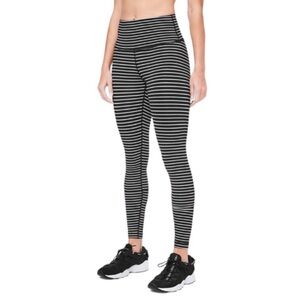 Lululemon Black & White Striped Wunder Under High Rise Tight Luxtreme Size 4